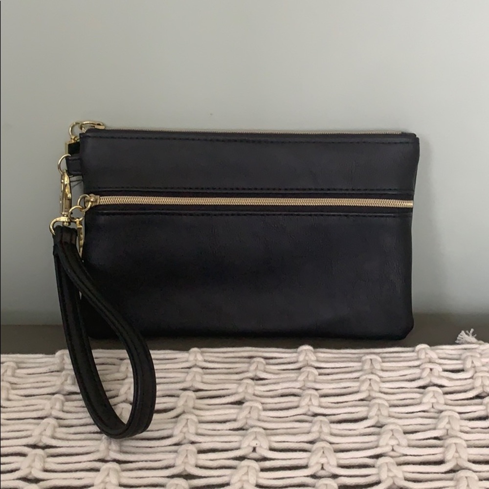 Small Black & Gold Boutique Wristlet